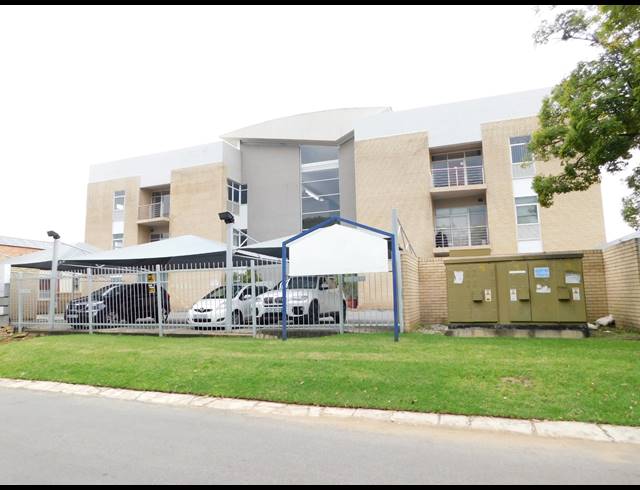 179M² OFFICE TO LET IN RANDBURG CENTRAL